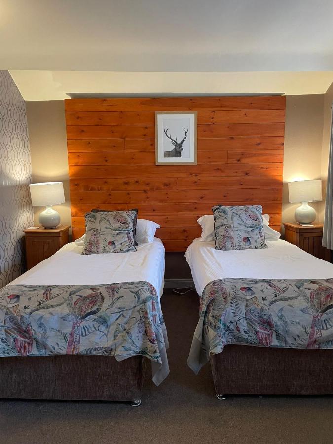 Cocketts Hotel Hawes Extérieur photo