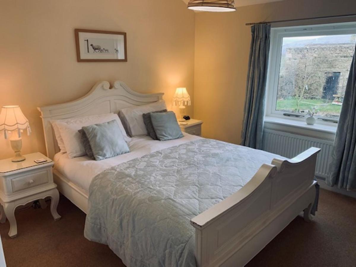 Cocketts Hotel Hawes Extérieur photo